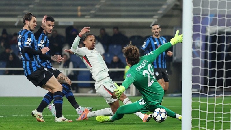 Lối chơi thực dụng trong bóng đá là điểm nhấn của chiến thuật và cả tranh cãi