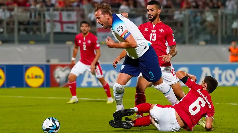 ST trong bóng đá là gì?